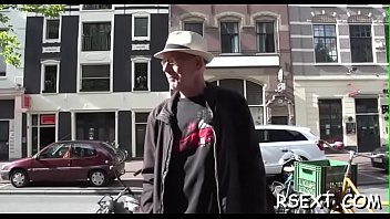 Preview 1 of Park Ass - Hot dark hooker sucks a white large pole and gets licked hard