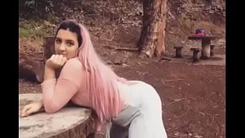 Preview 2 of Bi Cuckold Big - Mia Amaral moving and twerking ass