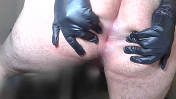 Preview 3 of Teen Messeg - COLOSSARE84 - gordinho rabudo piscando o cu VIRGEM