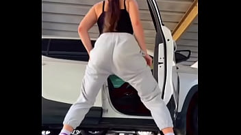 Preview 1 of Shumy Q - I&rsquo_m In the Parking Lot ?️ ?️