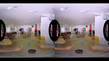 Preview 2 of Indonesia Wwxcom - RealityLovers- Pizza Babe Monika VR