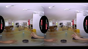 Preview 1 of Indonesia Wwxcom - RealityLovers- Pizza Babe Monika VR