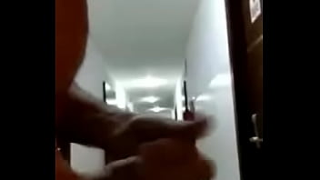 Preview 1 of Youngest Fuck Ever - punheta corredor hotel 1
