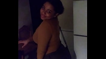 Preview 1 of Demasiado Grande Para Mi Boca - Sexy thick latina