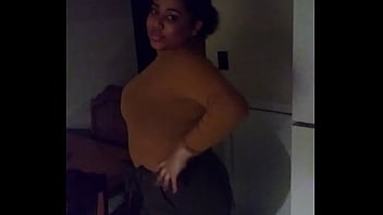 Preview 4 of Demasiado Grande Para Mi Boca - Sexy thick latina