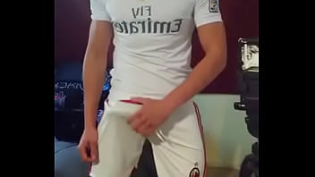 Preview 1 of Teen Lats - Jogador de futebol