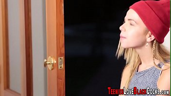 Preview 1 of Dar Taytl - Petite slut fucking bbc