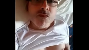 Preview 2 of Fat Amazing Swingers - CARIOCA COROA(sem barba) DO RIO PUNHETANDO/ GOZADA / MATURE FROM RIO CUM