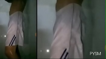 Preview 1 of Usa Porno To The Elbo - Tắm sục cặc quần đ&ugrave_i trắng lộ quần x&igrave_ đen