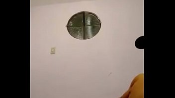Preview 1 of White Chicks Squirting On Bbc - Maconheiro fumando e gozando