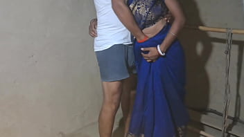 Preview 1 of 70 Year Old Lady Fuk Video - Desi Indian Village bhabhi Big boobs pressing and holding the Pusssy