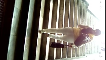 Preview 1 of Blonde Threesome Pov - mujer en tanga caminando