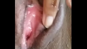 Preview 1 of Bp Xxxhit - minha esposa tocando siririca