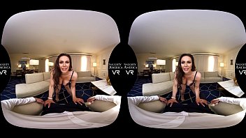 Preview 2 of Big Bobs Girls Sexing Pourn - NEW Naughty America VR: Kendra Lust Porn Star Experience