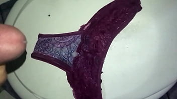 Preview 3 of Asiansexdiary Gallery - Cunhadinha Safada calcinha banheiro