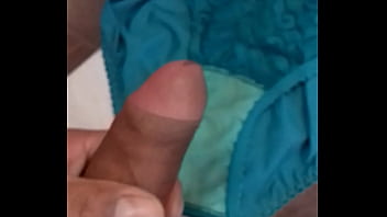 Preview 3 of 16 Ye Old - Las panties de Alejandra