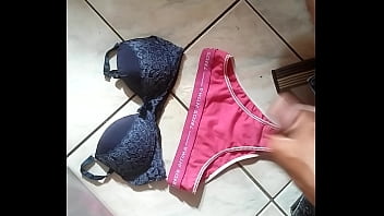 Preview 3 of Black Bulld - calcinha nova rosa