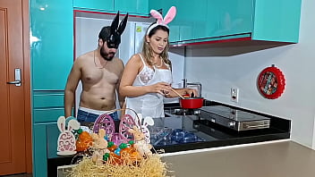 Preview 2 of Sins Condom Xnxx - RECEITINHA DE P&Aacute_SCOA COM A COELHINHA MAMA LEVANDO MUITA CENOURA