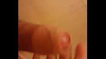 Preview 4 of Cliff - Una paja nocturna