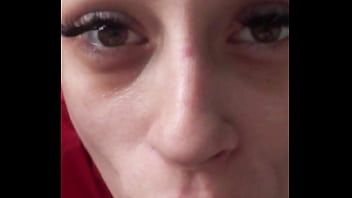 Preview 1 of 17 Pore - Candie Cross teased too much... now her mouth is paying the price.