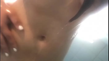 Preview 3 of Woman Pov - Amiga me manda video ba&ntilde_&aacute_ndose