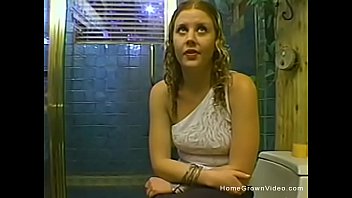 Preview 1 of Porno Xxx Americano - Amateur handjob in the bathroom