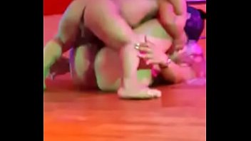 Preview 4 of Ria Rogeiguez - Enanito en show en vivo