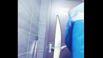 Preview 3 of Ek Hair Amatr - 員工曖昧追求刺激感從廁所幹到倉庫1