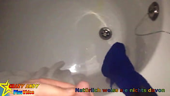 Preview 2 of Slim Small Hard - Andy pisst einfach in die Badewanne der besten Freundin (heimlich)