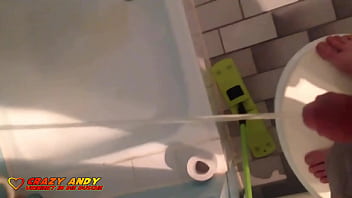 Preview 2 of Sunny Leony Xx In Hindi - So macht pissen richtig Spass