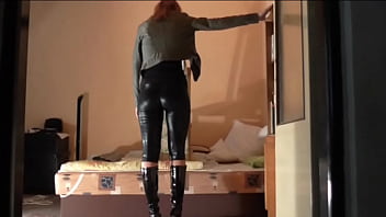 Preview 3 of Enema Revenge - leggings