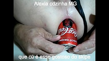 Preview 3 of Female Passion - Alexia cdzinha MG penetrando lata de coca no c&uacute_ iframe src=&quot_https://www.xvideos.