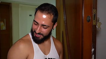 Preview 2 of Tube Cunniligus - QUANDO A MINA TA COM TES&Atilde_O N&Atilde_O TEM QUEM SEGURE! OLHA O QUE ELA FEZ