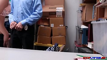 Preview 2 of Fra Ais - Penelope Reed sweetening up a fuckin deal