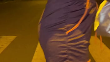 Preview 1 of Girl Pick Up Fuck For Money - Encontrei a vizinha na rua convenci ela mostrar a bunda