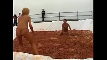 Preview 1 of Cumforcover - Desmadre en el festival erotico de Barcelona