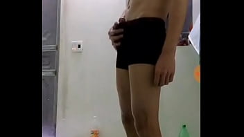 Preview 2 of Blond Bow Her Baby Top - Th&iacute_ch nhất ai c&oacute_ body gầy gầy m&agrave_ săn chắc như n&agrave_y