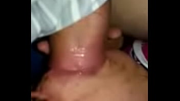 Preview 3 of Friends Boy Jerking - Minha amiga me chupando no carro