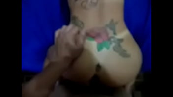 Preview 3 of Man Strapon Nudist Fit - Loira de quatro