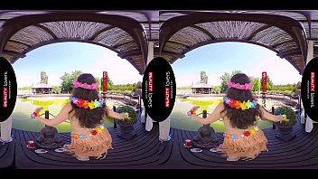 Preview 1 of Brooklyn Decker Nude - RealityLovers - Island of Dreams VR