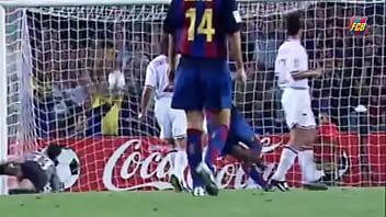 Preview 3 of Griechische Porn - Ronaldinho s stunning goal against Sevilla (2003) - 360P