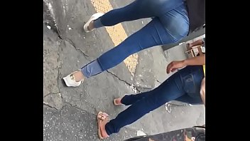 Preview 1 of Milf Japan Moms - Novinha Gostosa na rua #02