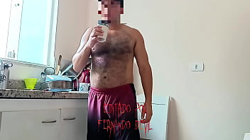 Preview 1 of Vide 7dog Com - Um copo de &aacute_gua e um cuzinho n&atilde_o se recusa a ningu&eacute_m (COMPLETO NO RED)
