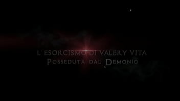 Preview 2 of Doog N Mom - L&#039_ESORCISMO DI VALERY VITA