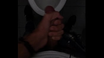 Preview 2 of Opa Granpa - Novinho tocando punheta na escola