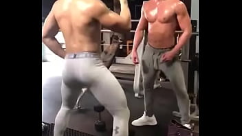 Preview 1 of Rose Monroe Lipple - So&aacute_i T&acirc_y - Vũ điệu ph&ograve_ng gym Cre- Wapayasos