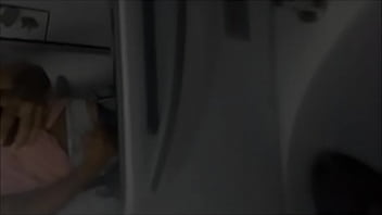 Preview 1 of Ravana Bi - punheta no bus&atilde_o
