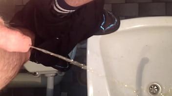 Preview 1 of Arab Uni - Stand on the toilet and try to pee freehand into the sink