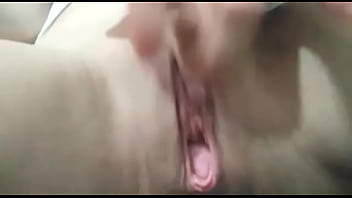 Preview 3 of Closeup Cumshot Mouth - Mi amiga se masturba para mi.