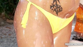 Preview 2 of Tecav Z Tube Porn - Inked Big Titty Babe Shelia Grant Extreme Carwash